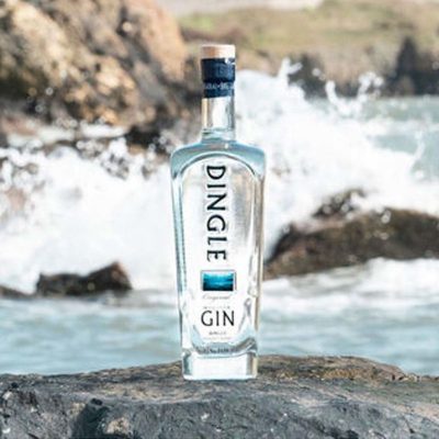 dingle-gin-70cl-lifestyle